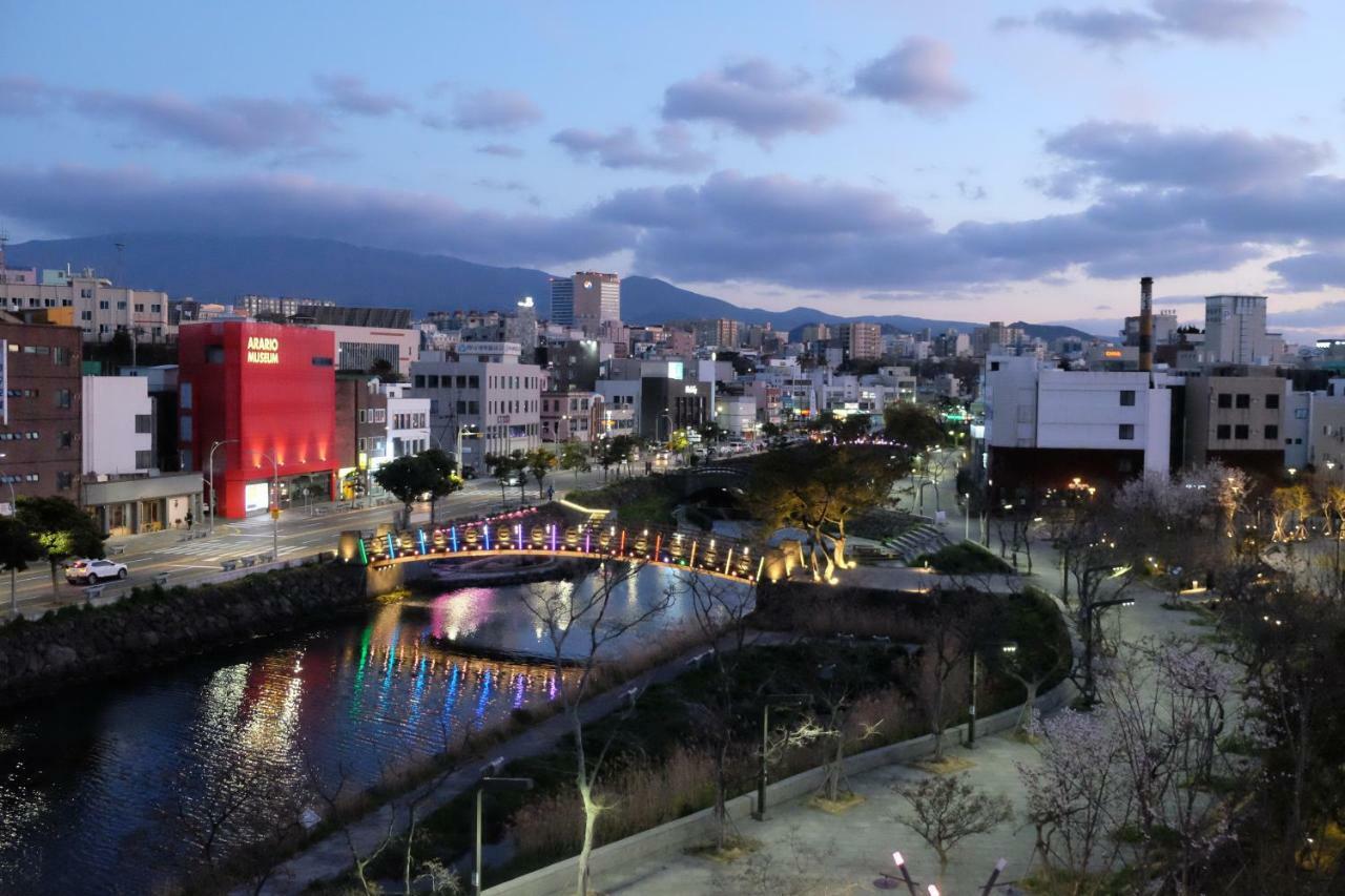 Bed Radio Dongmoon Hotel Jeju Luaran gambar